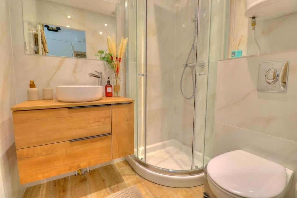 Charmant Studio Renove A Antibes, Plage A 10 Min A Pied エクステリア 写真